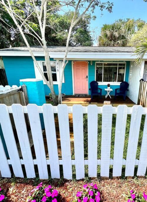 Beach Bungalow In Downtown Cocoa Beachヴィラ エクステリア 写真