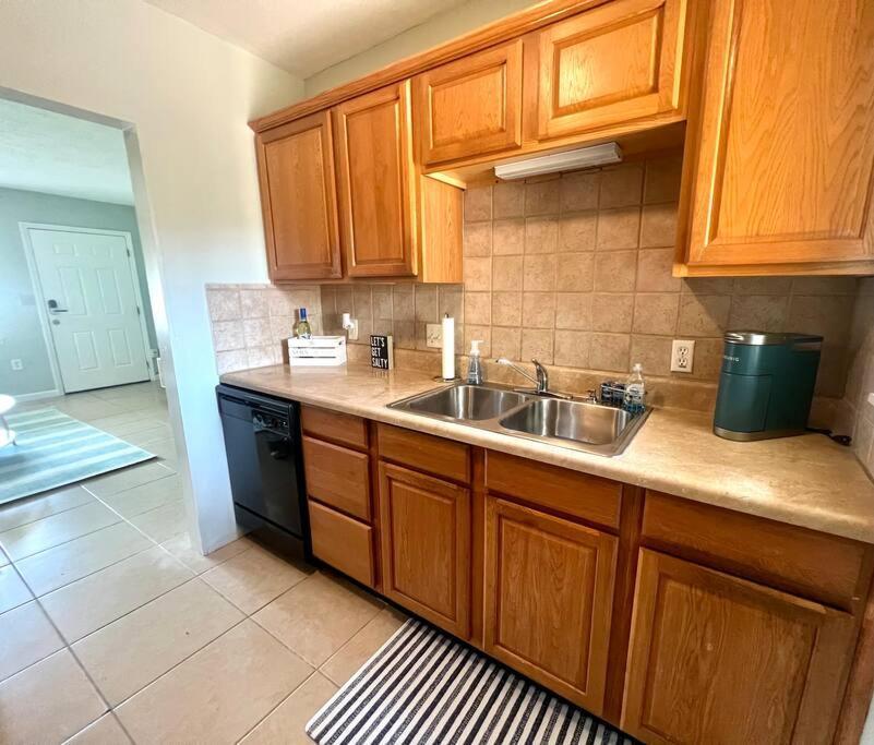 Beach Bungalow In Downtown Cocoa Beachヴィラ エクステリア 写真