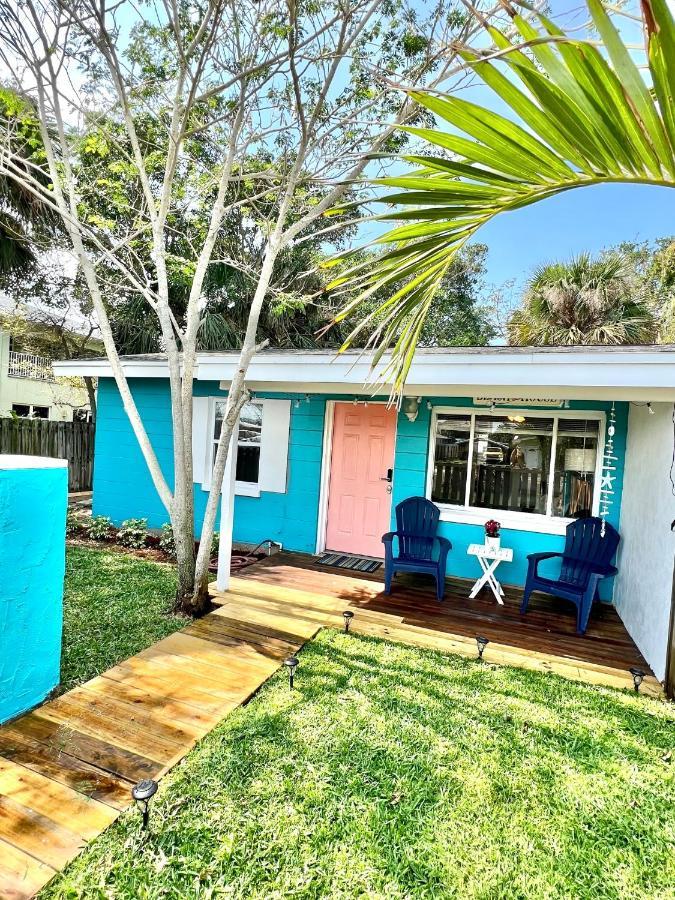 Beach Bungalow In Downtown Cocoa Beachヴィラ エクステリア 写真